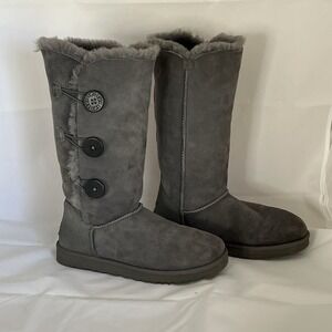 UGG Bailey Button Triplet Boots Size 7 Women's Grey Suede Sheepskin Tall Boots